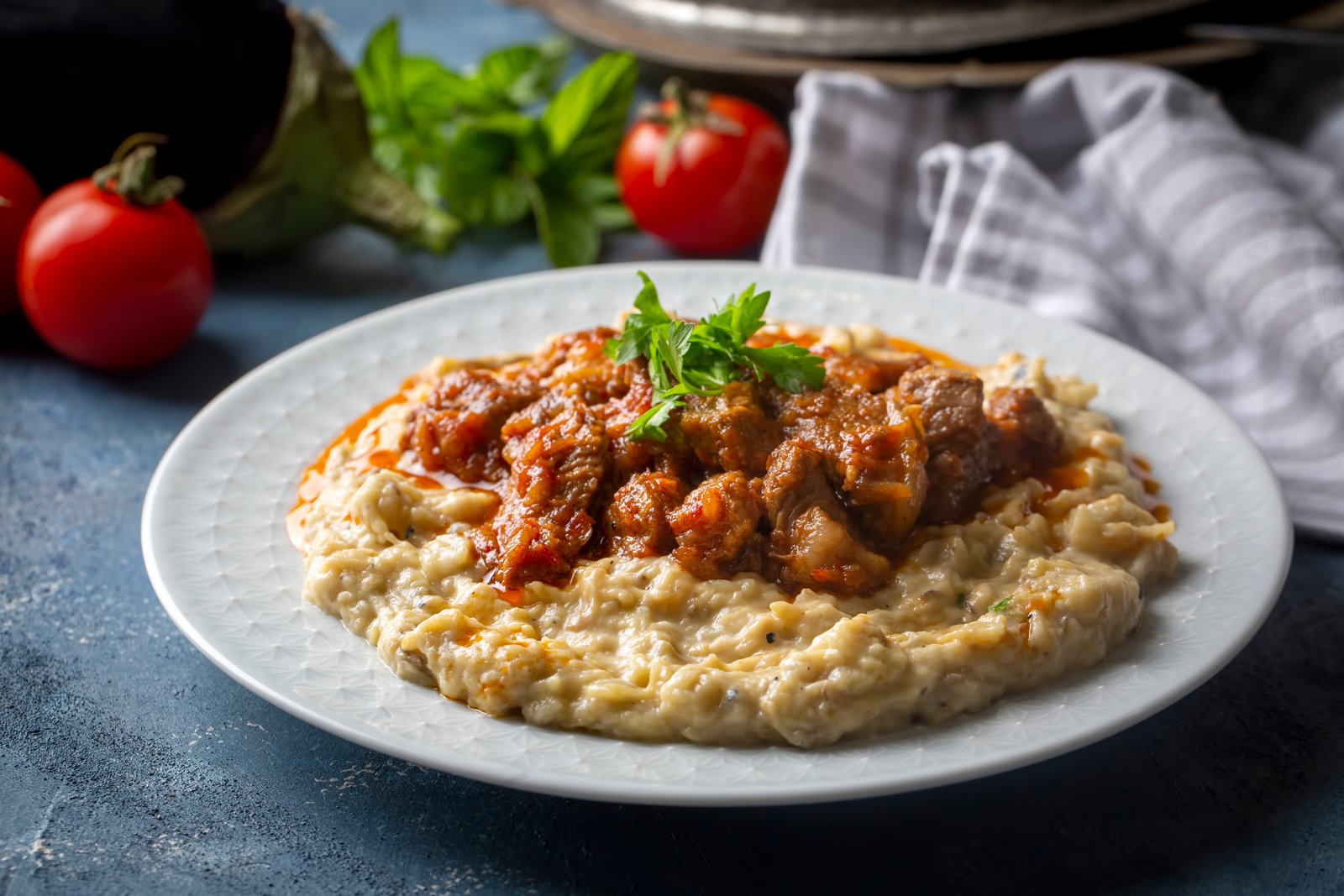 Ali Nazik - Livela Restaurant Bar